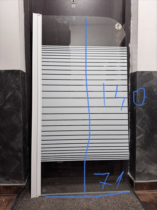 Parava din sticla pentru baie cu balama