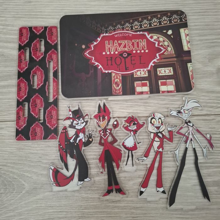 Акриловая фигурка