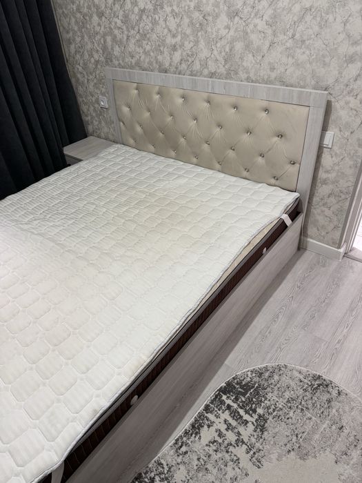 Двухспальная кровать, холати яхщи раса