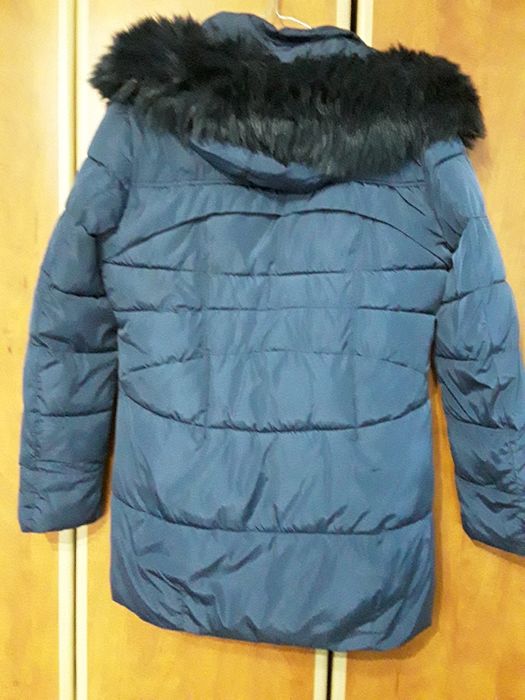 Vând Geacă Damă cu Glugă si Blăniță Mărimea L