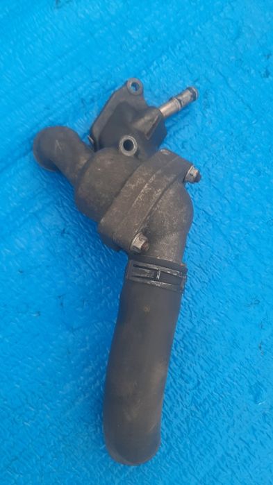 Корпус термостата 2UZ-FE