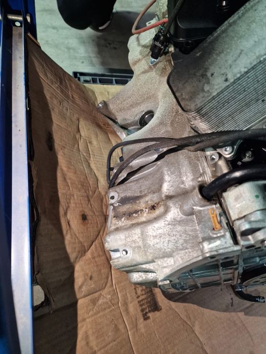 Baie ulei xd bmw g30 g31 g01 g02 b47 b57 g11 g05 g06