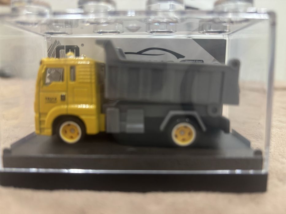 Продам Машинку:камаз металичисский