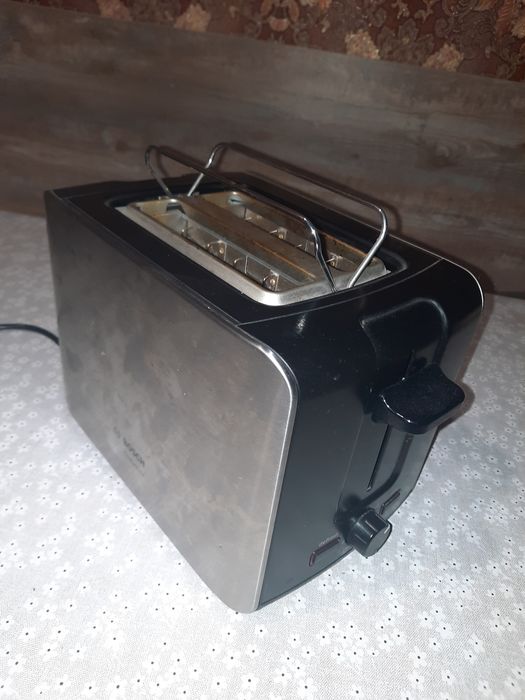 Электрический тостер Bosch.