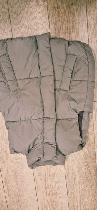 Vesta Zara - groasa / marime 130 / pentru copii.