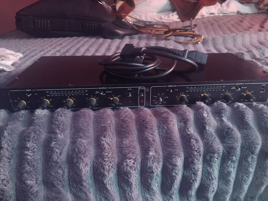 De vinzare crosover de voce