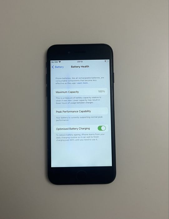 Продавам IPhone 7