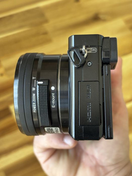Sony alpha 6000    /.    £6000