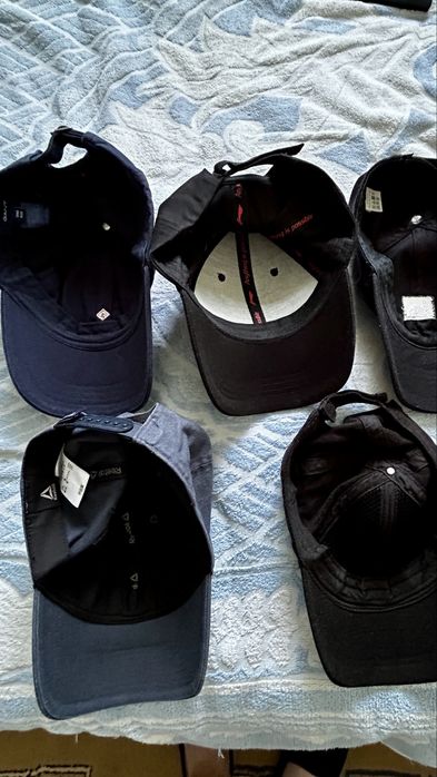 Продам кепки оригинал разные reebok