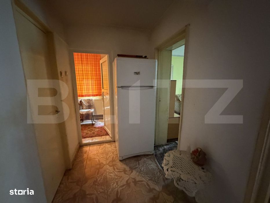 Apartament 3 camere, etaj 2, zona Plopilor