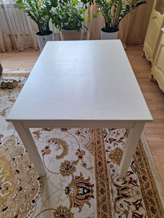 Деревянный стол массив