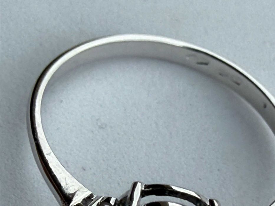 Inel aur alb 18k- Safir natural 2.00 ct si Diamante