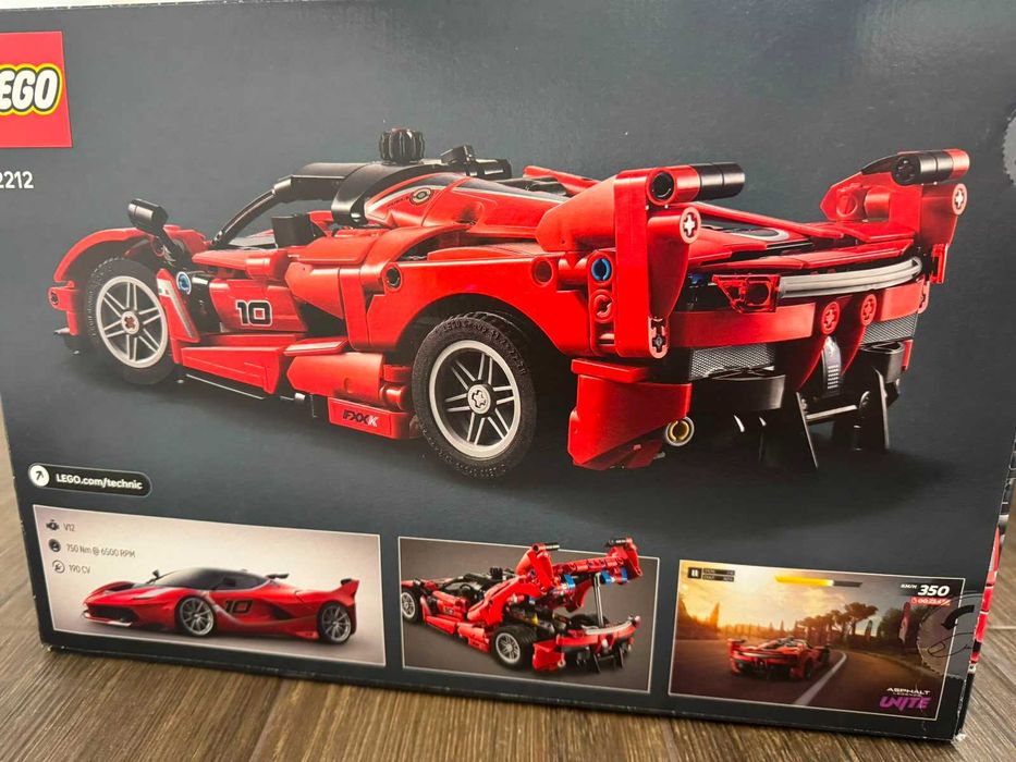 LEGO Technic Ferrari FXX K