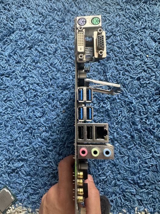Kit I5-8400 si Gigabyte B360M D2V