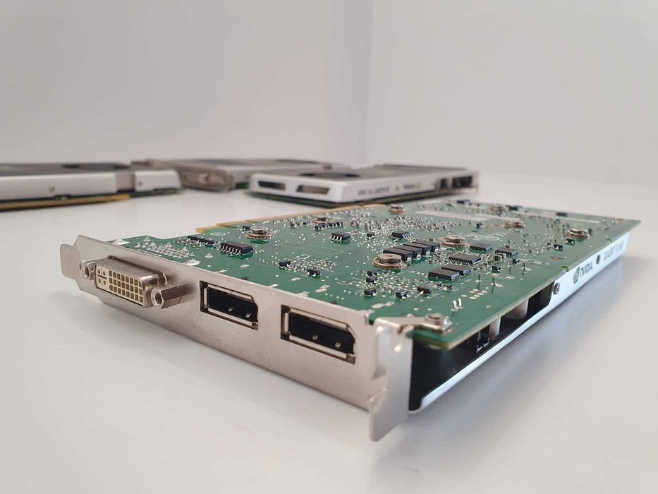 +Гаранция NVIDIA Quadro FX 1800 Видеокарта Куадро GPU видео карта