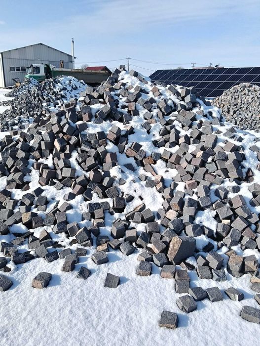 Piatră Naturală de Calitate - Asigurăm Transport și Montaj Profesional