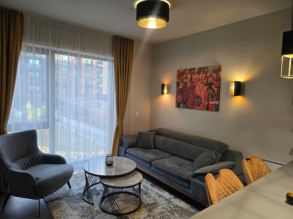 Дава се под наем Двустаен апартамент в София, Хладилника - 56 кв.м за 997.05 € - Снимка #3