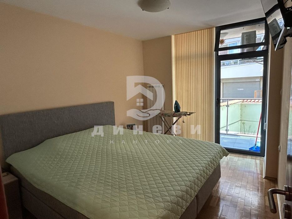 Продава се Тристаен апартамент в Стара Загора, Център - 106 кв.м за 1793 €/кв.м - Снимка #5