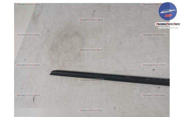 Ornament Cromat Perie Geam Usa Dreapta Fata Jaguar XE X760 2014 2015 2