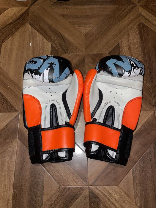 Боксёрские перчатки Twins Special