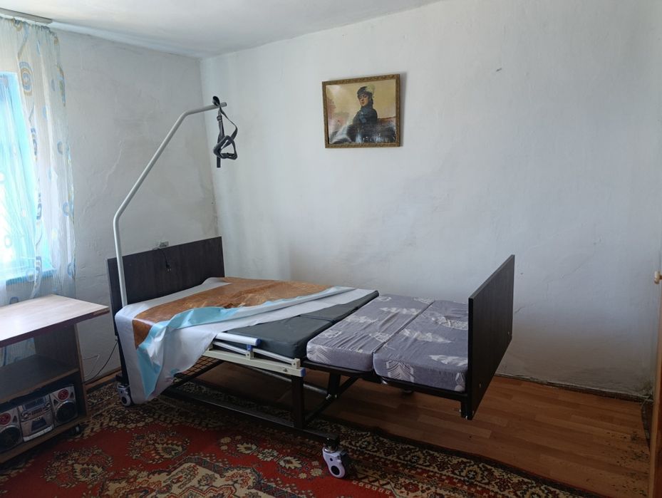 Продам  медицинскую кровать