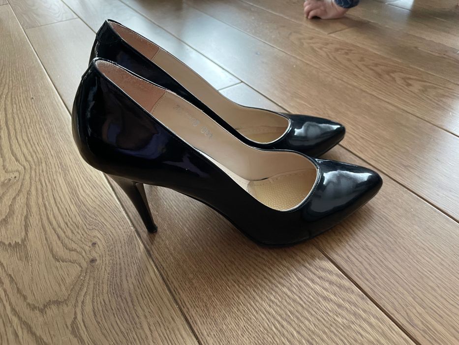 Дамски обувки, елегантни с ток