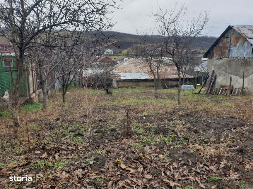 Vulturi ( Vanatori )- IASI – Casă + teren 907 mp- 8.5 km pana in Copou