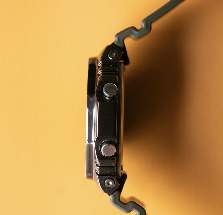 Продам часы Casio G-Shock GM2100B