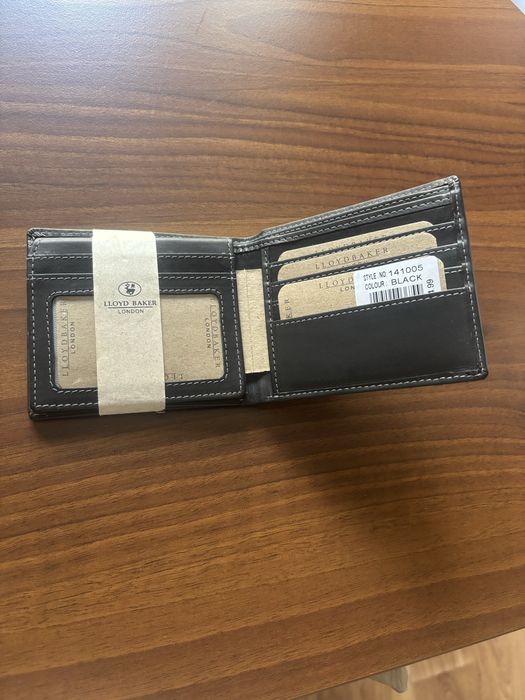 Мъжки кожен портфейл