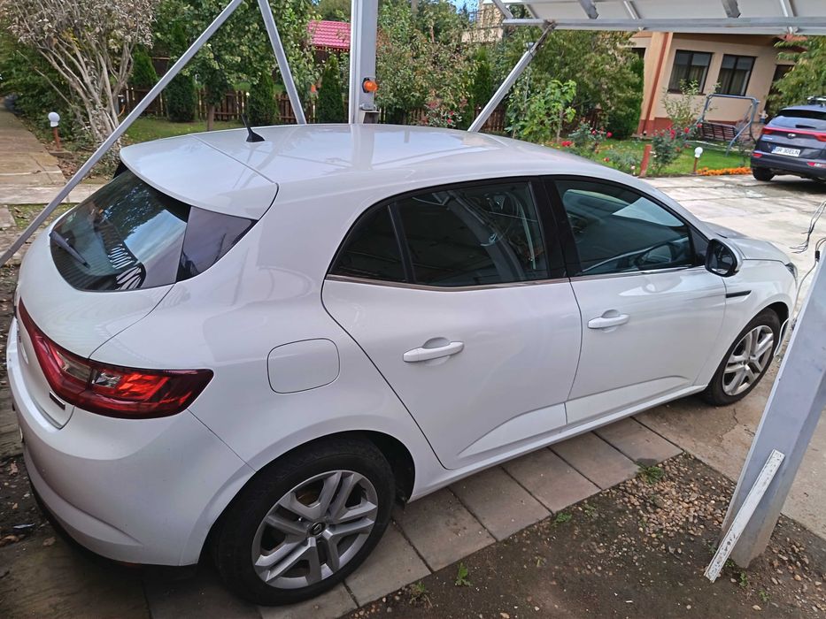 RENAULT Megane 2018 — imagine 2
