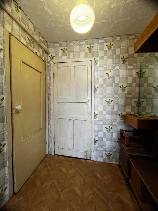 Продается 1 к на ЖД вокзал