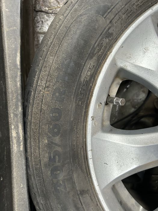 Продам запаску Camry 40