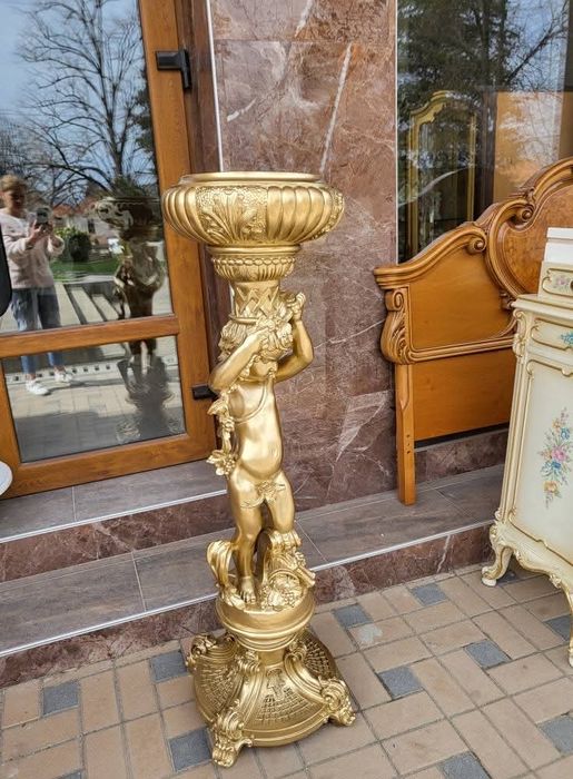 Изключително красива поставка/чадърник