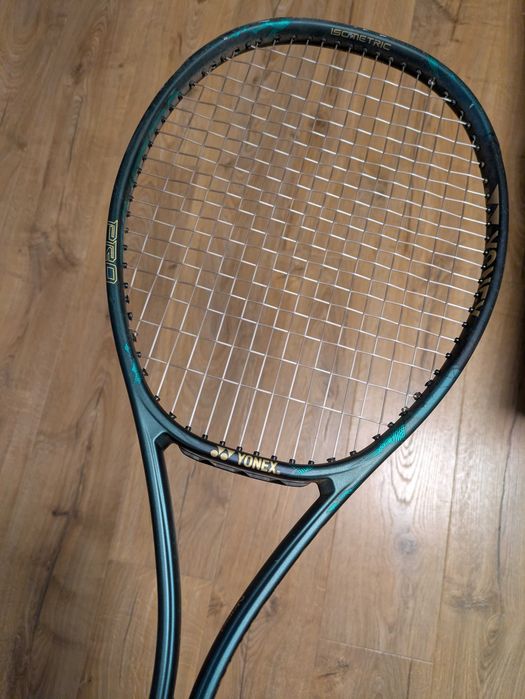Тенис ракета Yonex Vcore pro