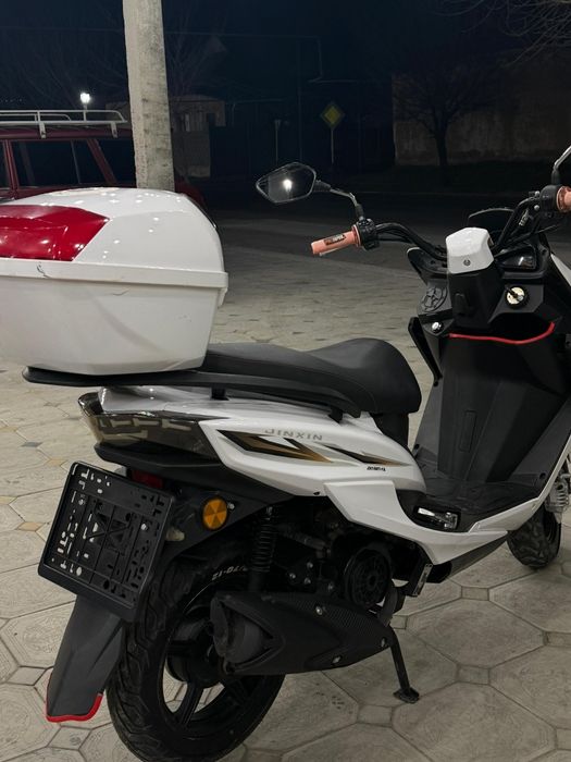 Мопед 150куб Жинхин