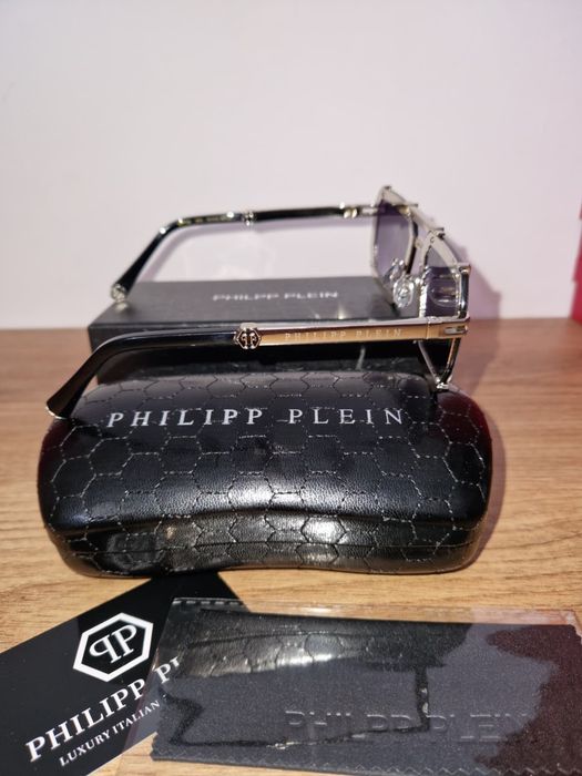 Ochelarii Philipp Plein
