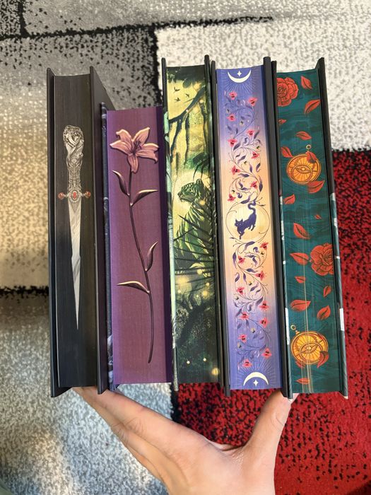 Книги на български и английски