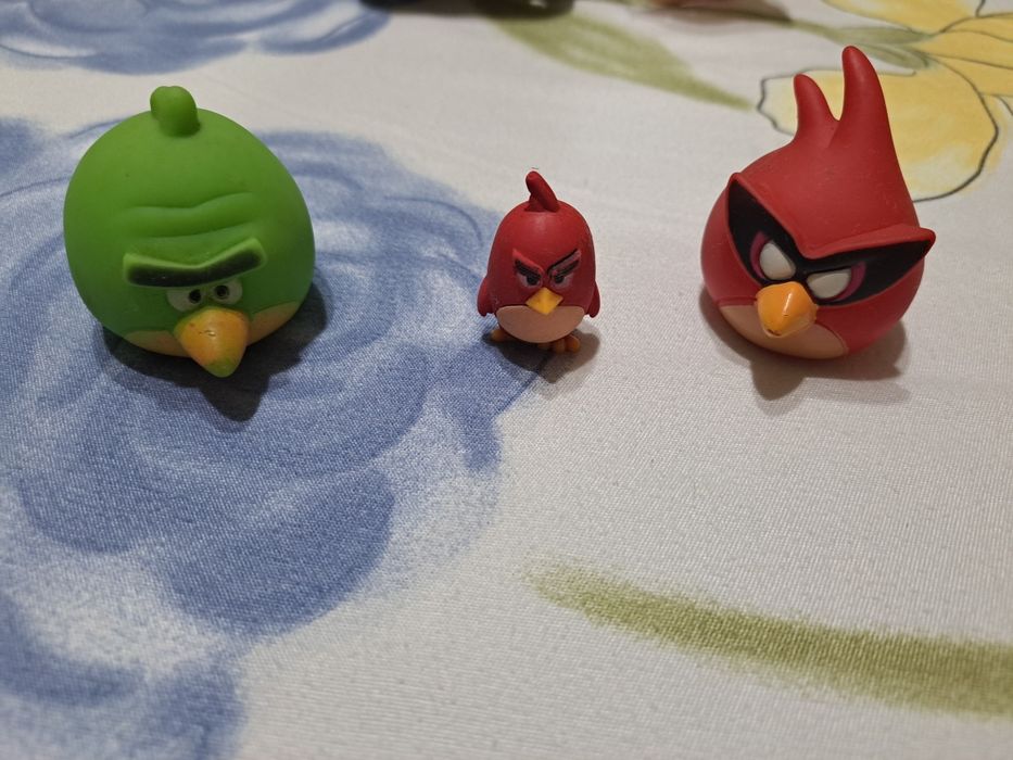 Vând Figurine Angry Birds