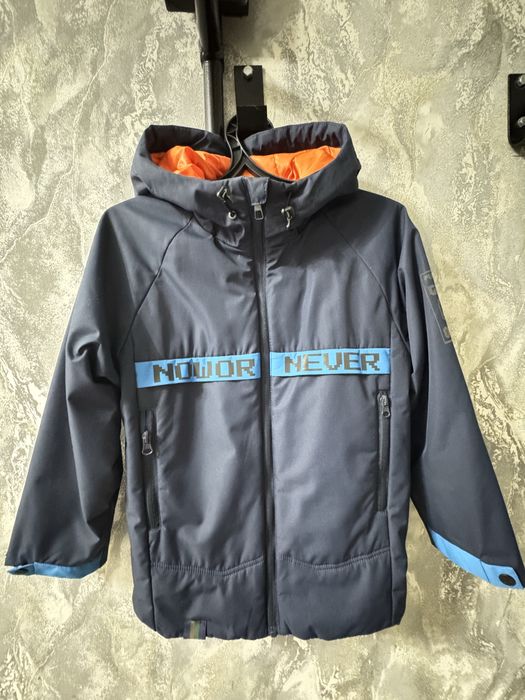 Продам куртку для мальчика