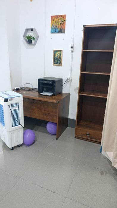Шкаф и стол вместе