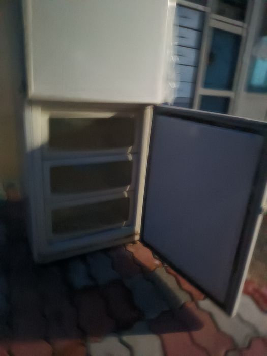 Холодильник для запчасти