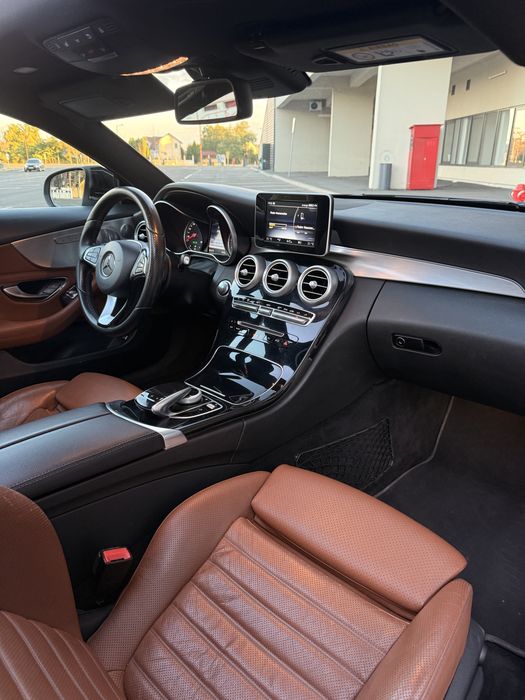Mercedes-Benz c220d 9G-Tronic