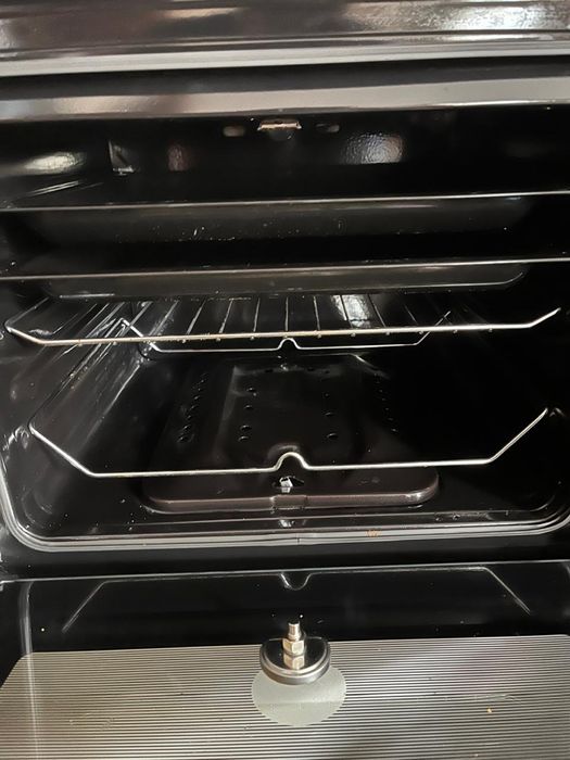 кухонная плита.