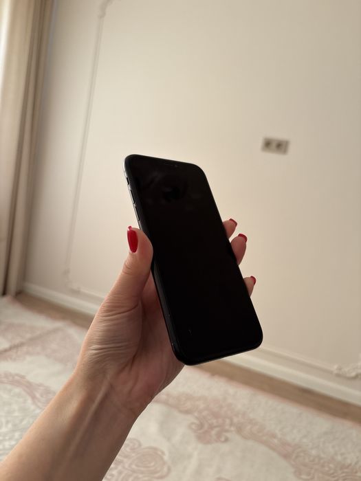 Продам Iphone XR