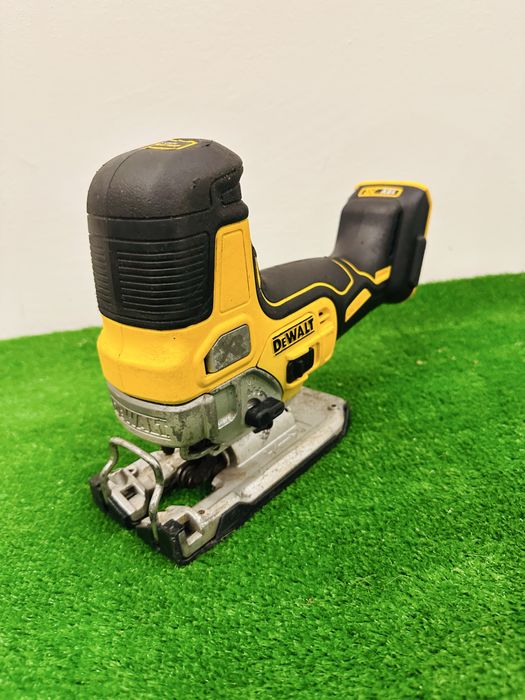 Pendular Dewalt DCS335