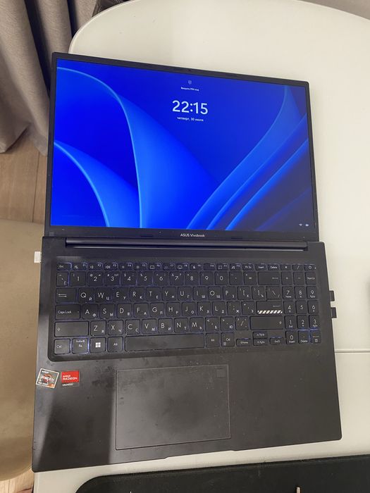 ASUS Vivobook 16 M1605YA