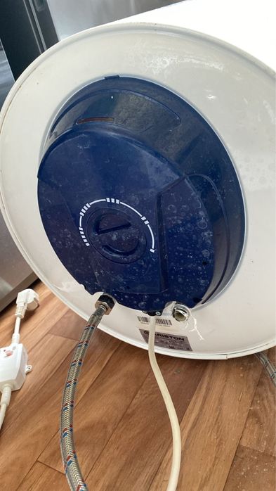 Водонагреватель ARISTON 80 литров