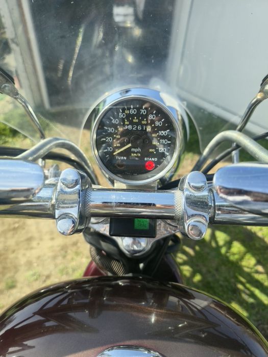 Suzuki Intruder VS 700