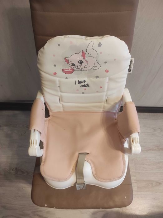 Повдигащо столче за хранене