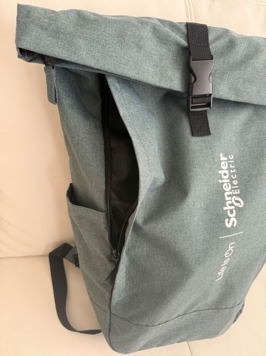 Нова с етикет. Скандинавска раница Schneider Electric